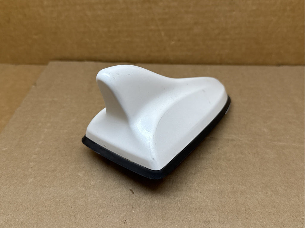 2015 2017 Hyundai Sonata Shark Fin Antenna Pearl White 96210 C2101WW85