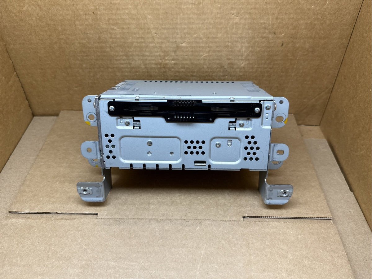 2013 2014 Lincoln MKT Radio Receiver CD Player DE9T 19C107 HC0