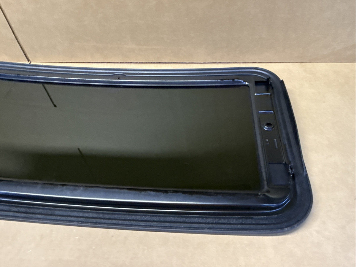 2008 2012 Nissan Altima 4 Door Sedan Sun Roof Sunroof Window Glass OEM7