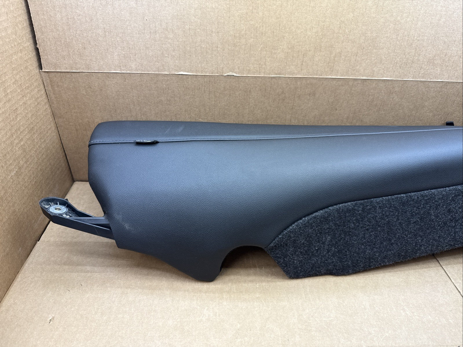 2016 2025 Malibu Back Rear Seat Right Side Bolster Air Bag Airbag Black1