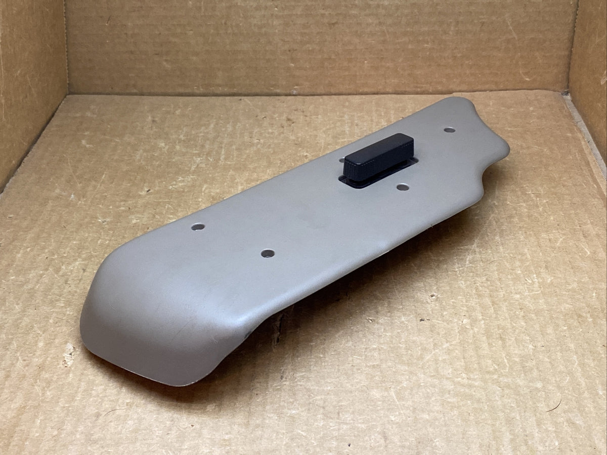 03 06 Silverado Tahoe Driver Left Seat Power Switch Assembly Bezel 88941670 Tan7