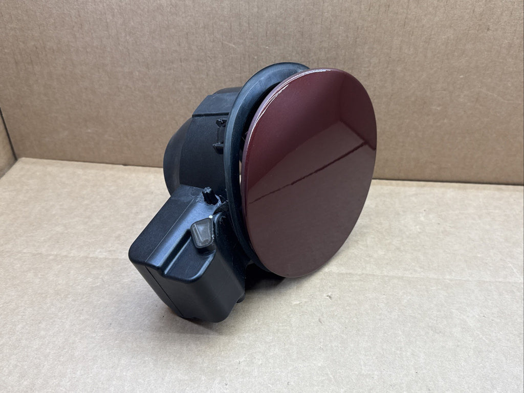 2016 2018 Hyundai Tucson Fuel Gas Tank Filler Door Lid Cover Housing OEM S5W red0