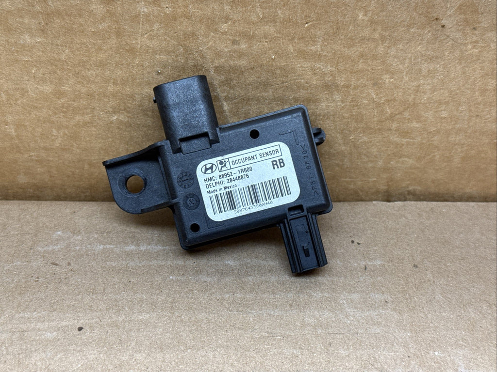 2011 2014 Hyundai Accent Passenger Seat Occupant Sensor Module 88952 1R6000
