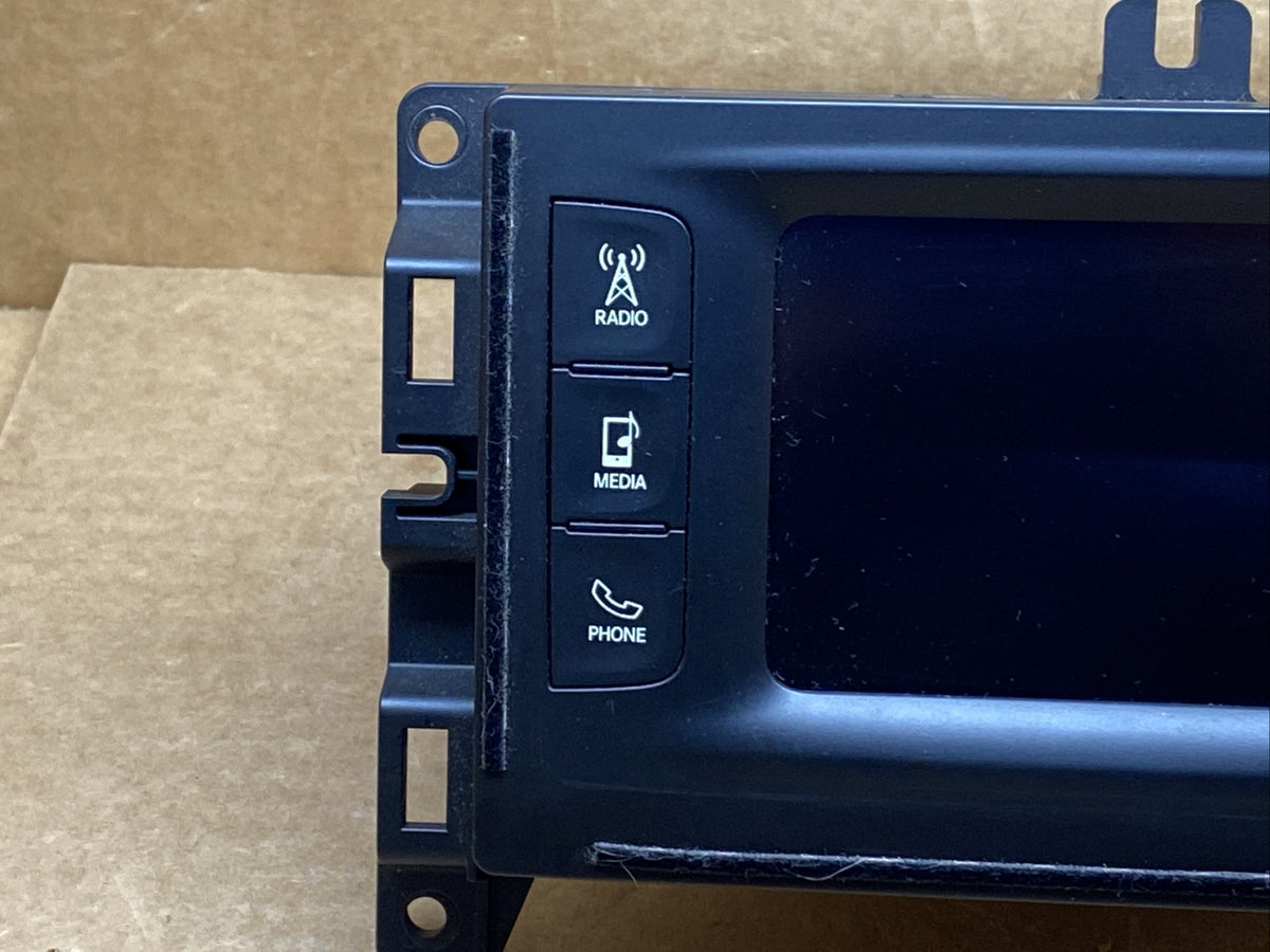 2015 2016 Chrysler 200 5" Radio Display Info Screen VP2 P68226693AC W/ VIN1