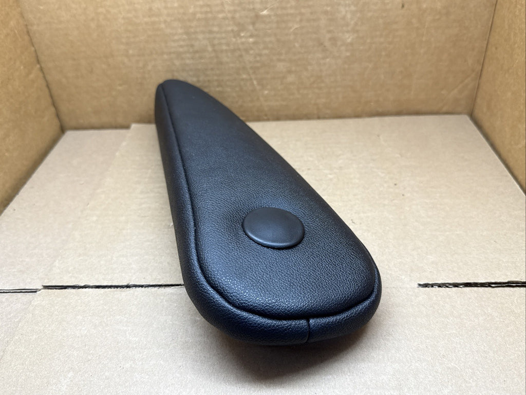 2015 2020 Toyota Sienna Front Left Driver Seat Arm Rest Armrest Leather Black6