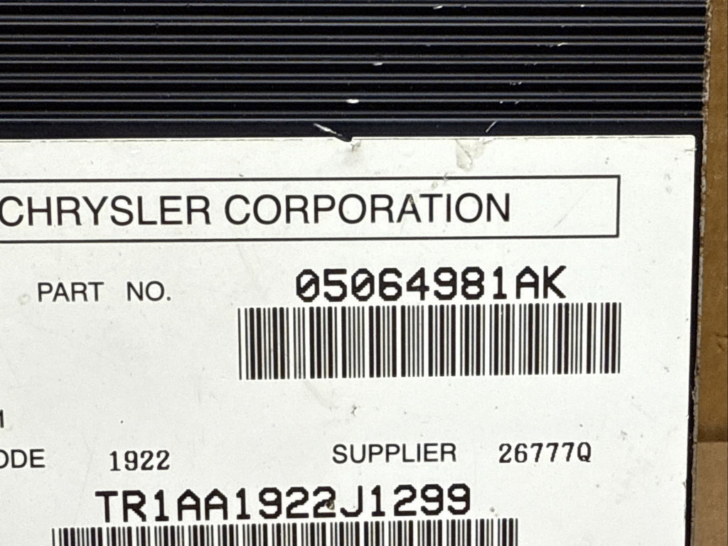 2011 2014 Charger Chrysler 300 Journey Audio Amplifier OEM 05064947AL 05064981AK4