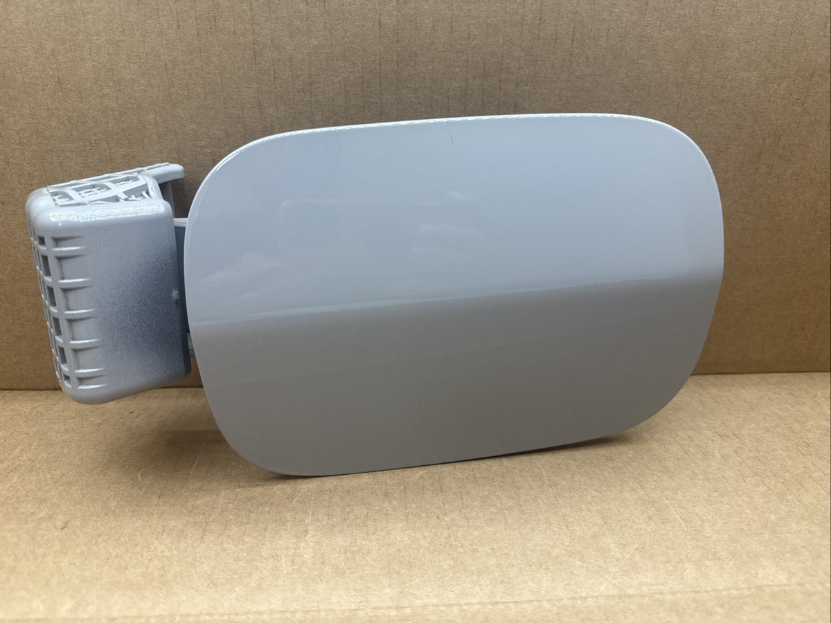 2018 2023 Hyundai Kona Fuel Gas Tank Filler Door Lid Cover OEM C5G0