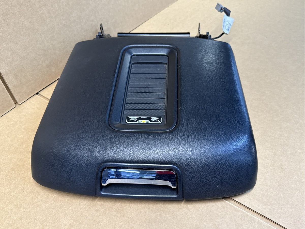 2016 2020 Suburban Tahoe Yukon Center Console Armrest Lid Cover Charging Pad2