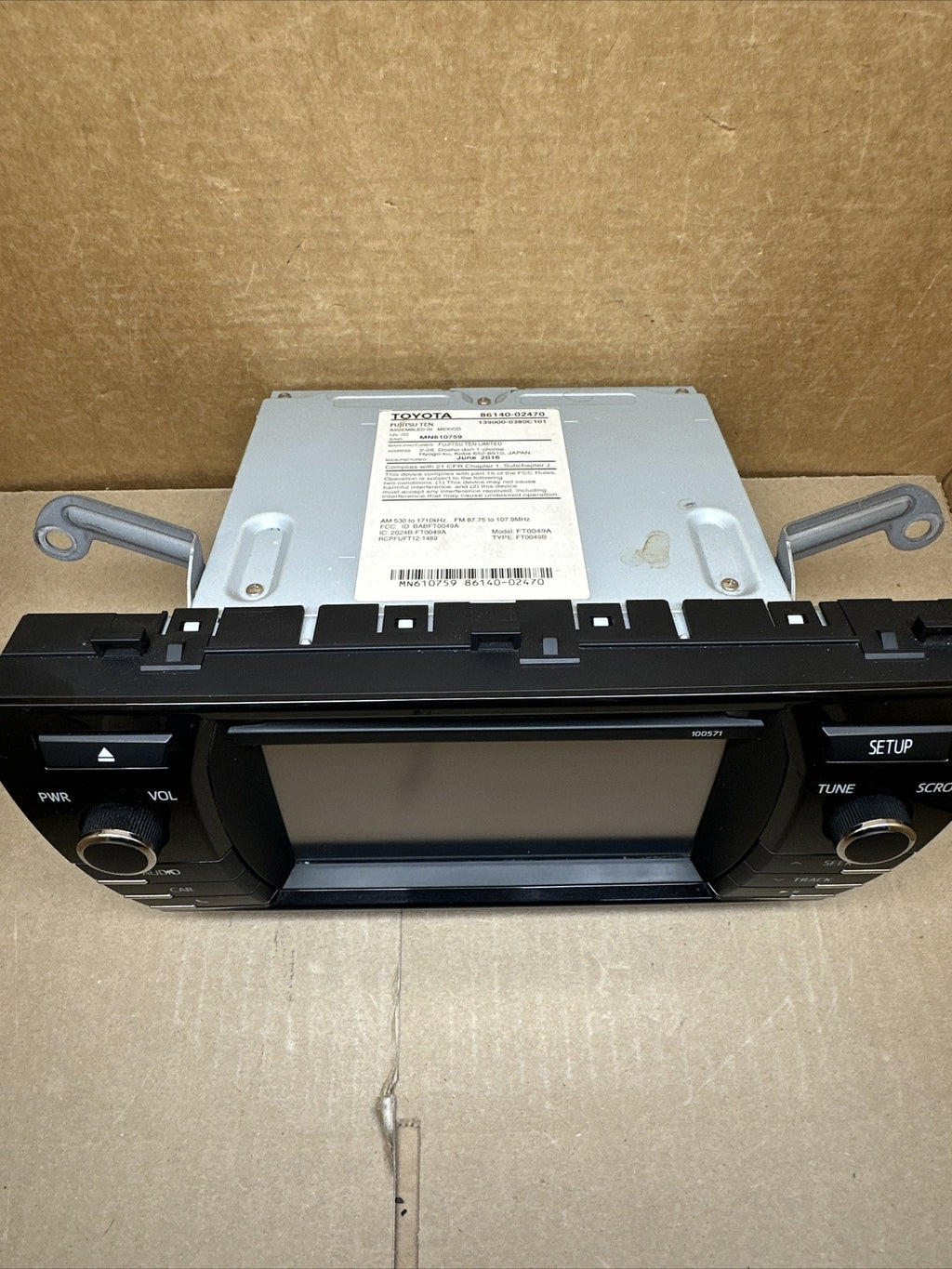 2014 2016 Toyota Corolla Dash Radio Receiver Display Screen OEM 86140 024704
