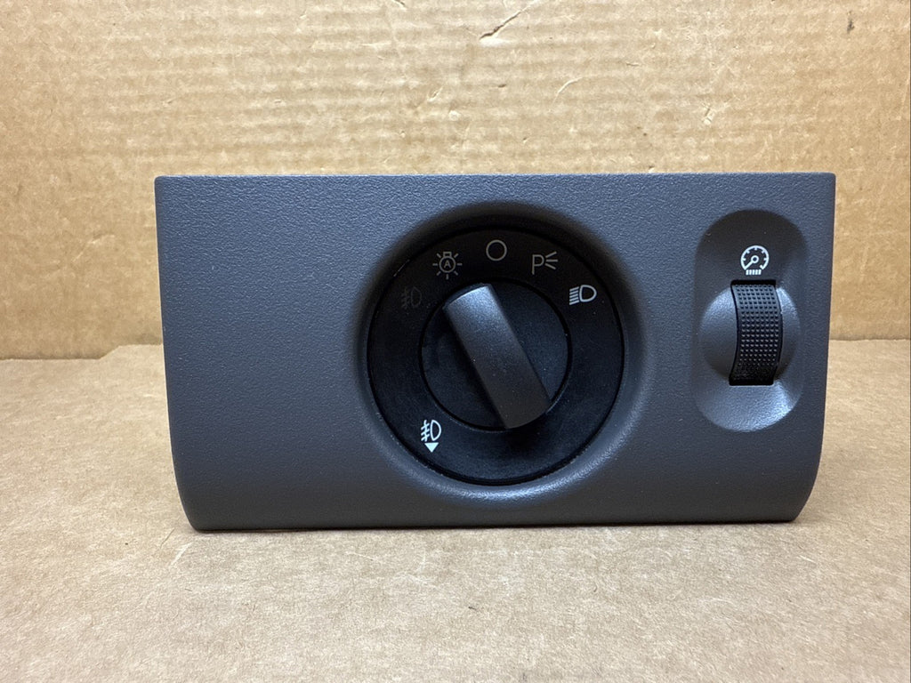 04 08 F150 Head Light Headlight Lamp Switch Button Controls 5L3T 13D062 CC32N50