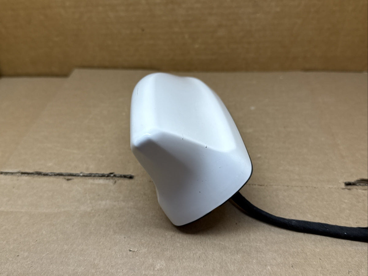 2015 2023 Ford Edge Roof Radio Antenna Shark Fin White JJ7T 19G461 AA54WF4