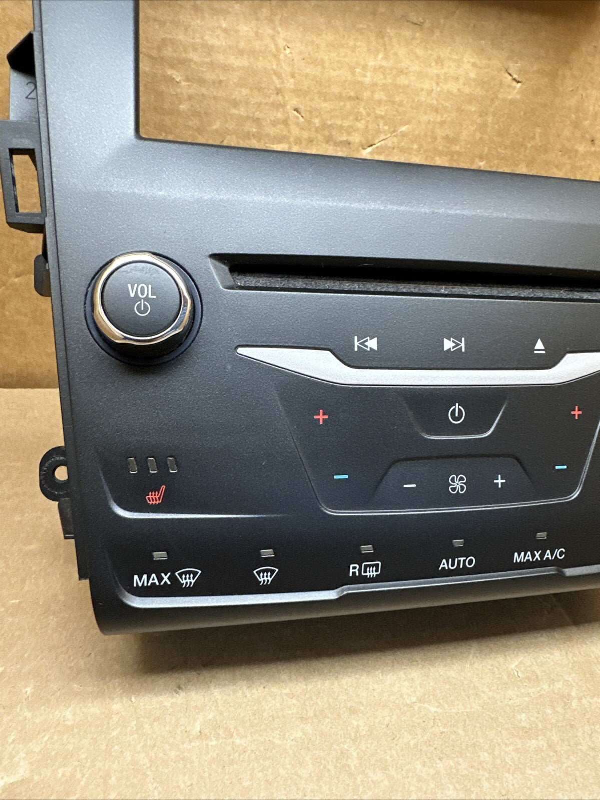 13 15 Ford Fusion Temp Temperature Climate Radio Control Bezel DS7T 18E245 SK2