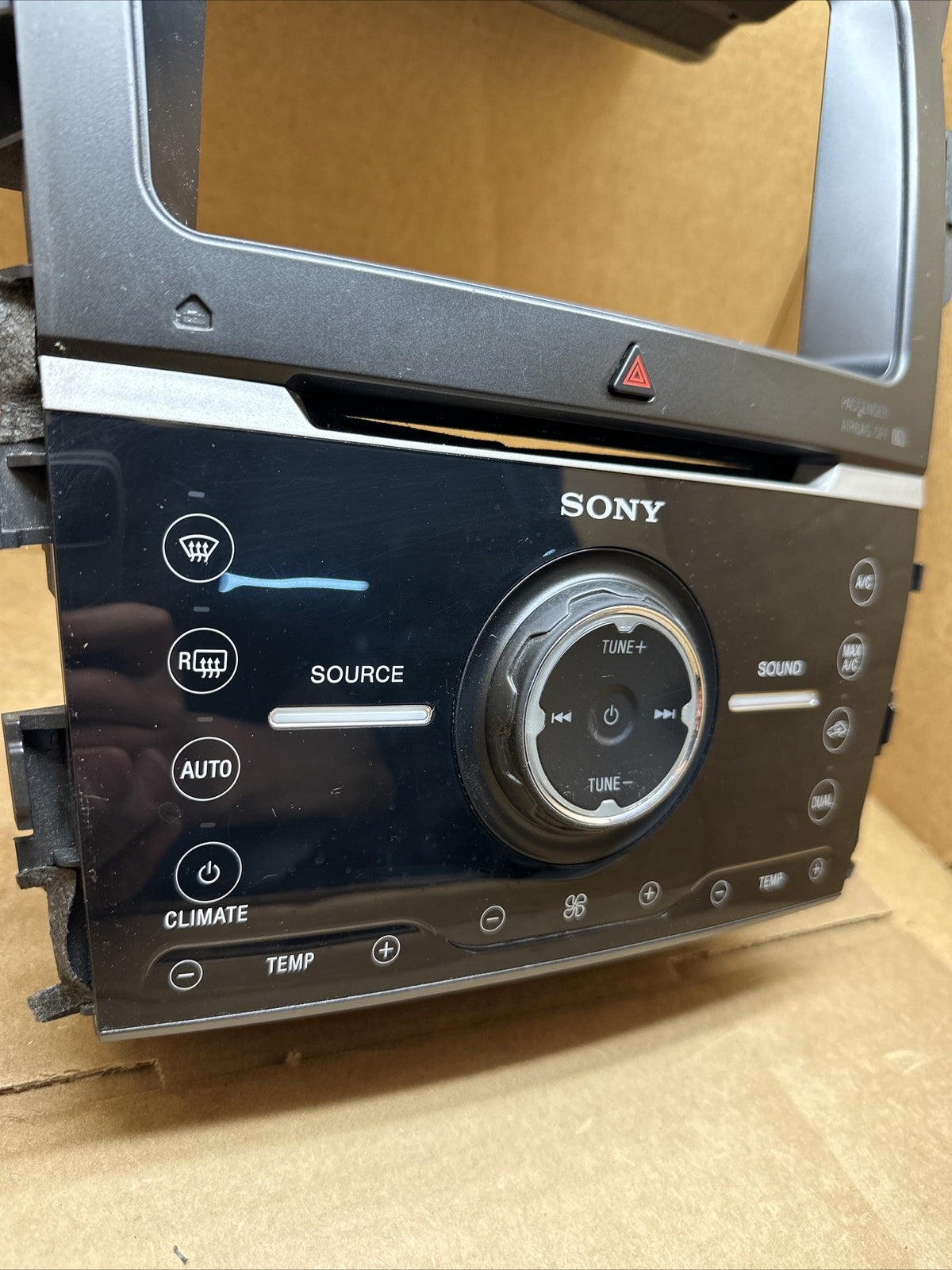 2013 2015 Ford Explorer 8" Radio Climate Control Panel Bezel DB5T 18A802 HC1