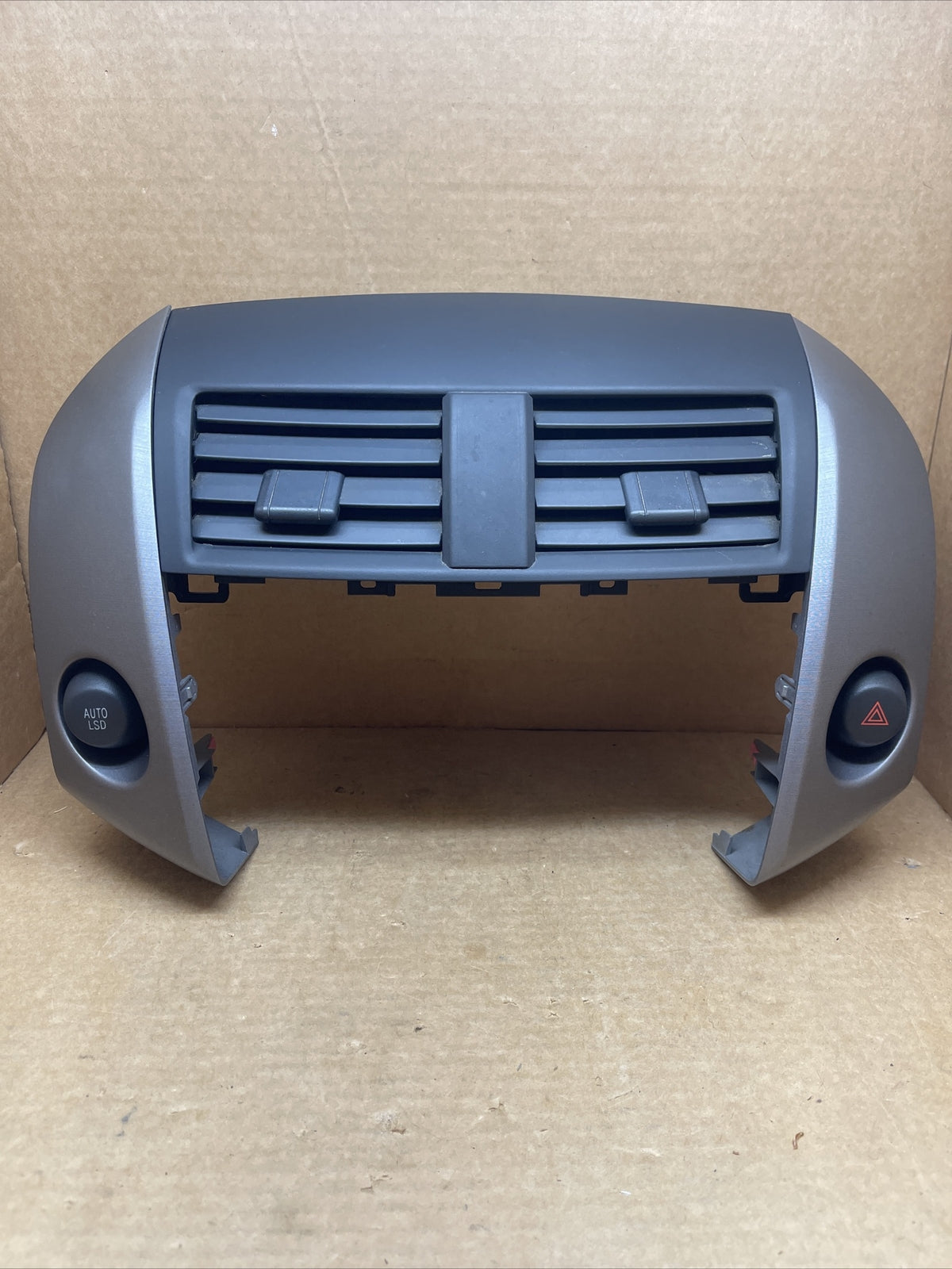 06 12 Toyota Rav4 Center Dash A/C Heater Air Vent Cover Trim Bezel Hazard Switch0