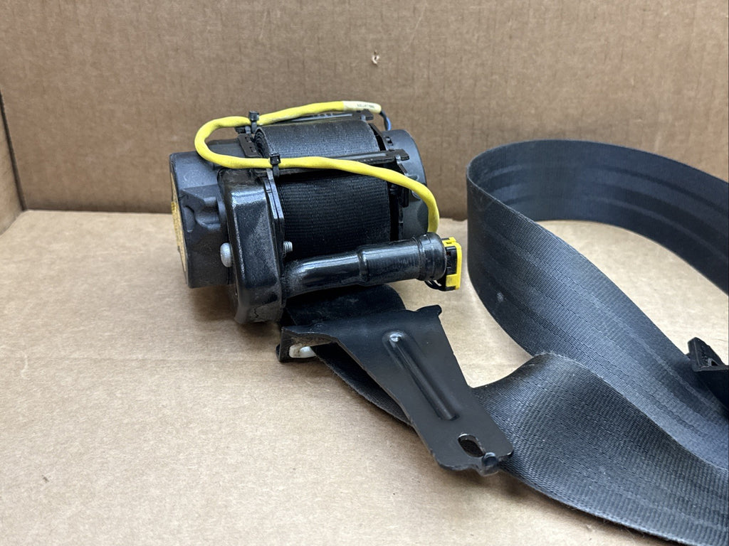 2017-2023 Subaru Impreza Front Left Driver Side Seat Belt Seatbelt Retractor4