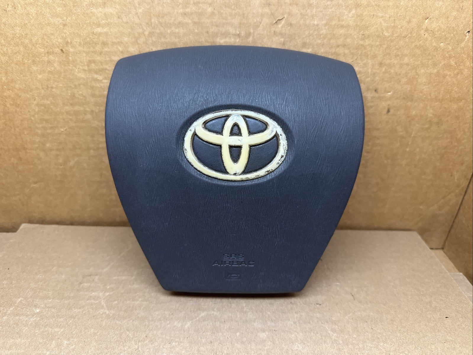 2010 2015 TOYOTA PRIUS FRONT LEFT DRIVER SIDE STEERING WHEEL AIRBAG AIR BAG0