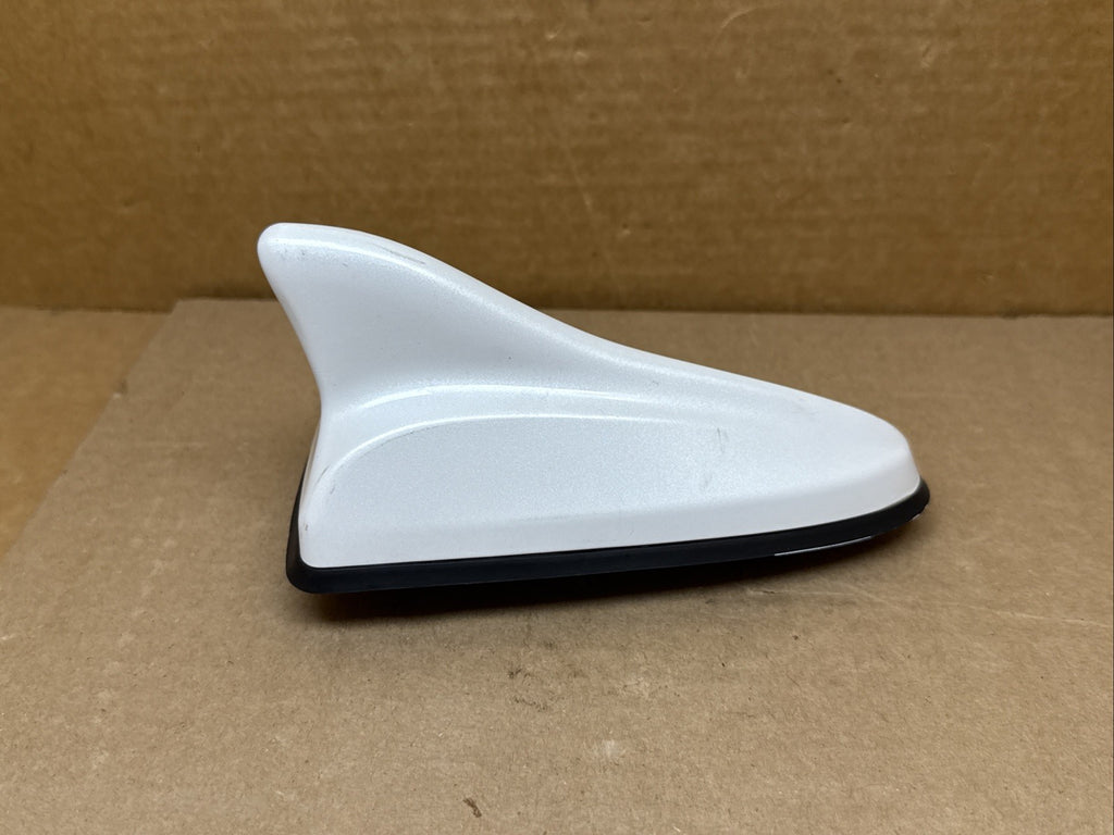 2015 2017 Hyundai Sonata Shark Fin Antenna Pearl White 96210 C2101WW84