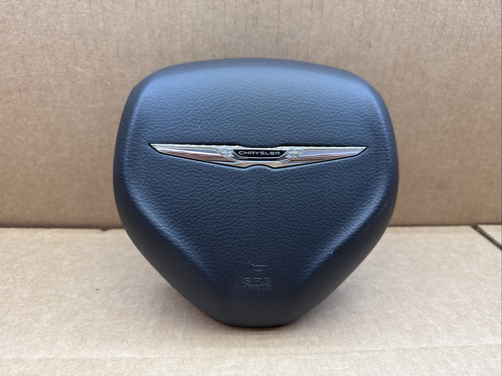 2017 2022 Chrysler Pacifica Front Left Driver Side Steering Wheel Air Bag Airbag1