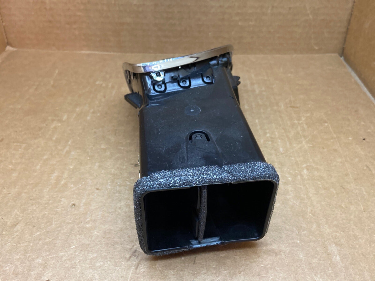 11 20 Town Country Grand Caravan Front Passenger Right Side Dash Air Vent Chrome4
