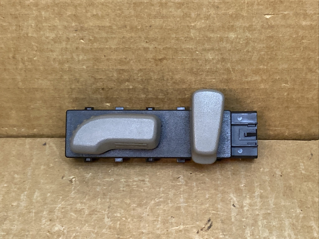 2007 2012 Altima Front Left Driver Side Seat Switch Button Controls Gray 12007100