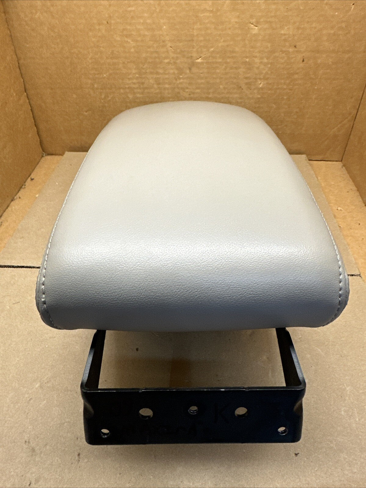 2009 2014 Nissan Maxima Center Console Lid Cover Top Arm Rest Armrest Gray K4