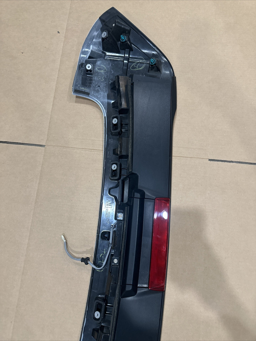 2020 2022 Subaru Outback spoiler Light OEM White 96031ANOOA7