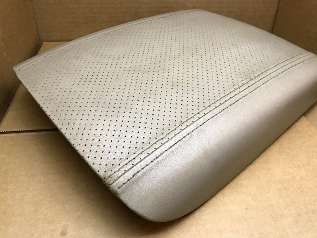 2003 2006 CADILLAC Yukon Denali Escalade Center Console Armrest Cover Lid Gray4