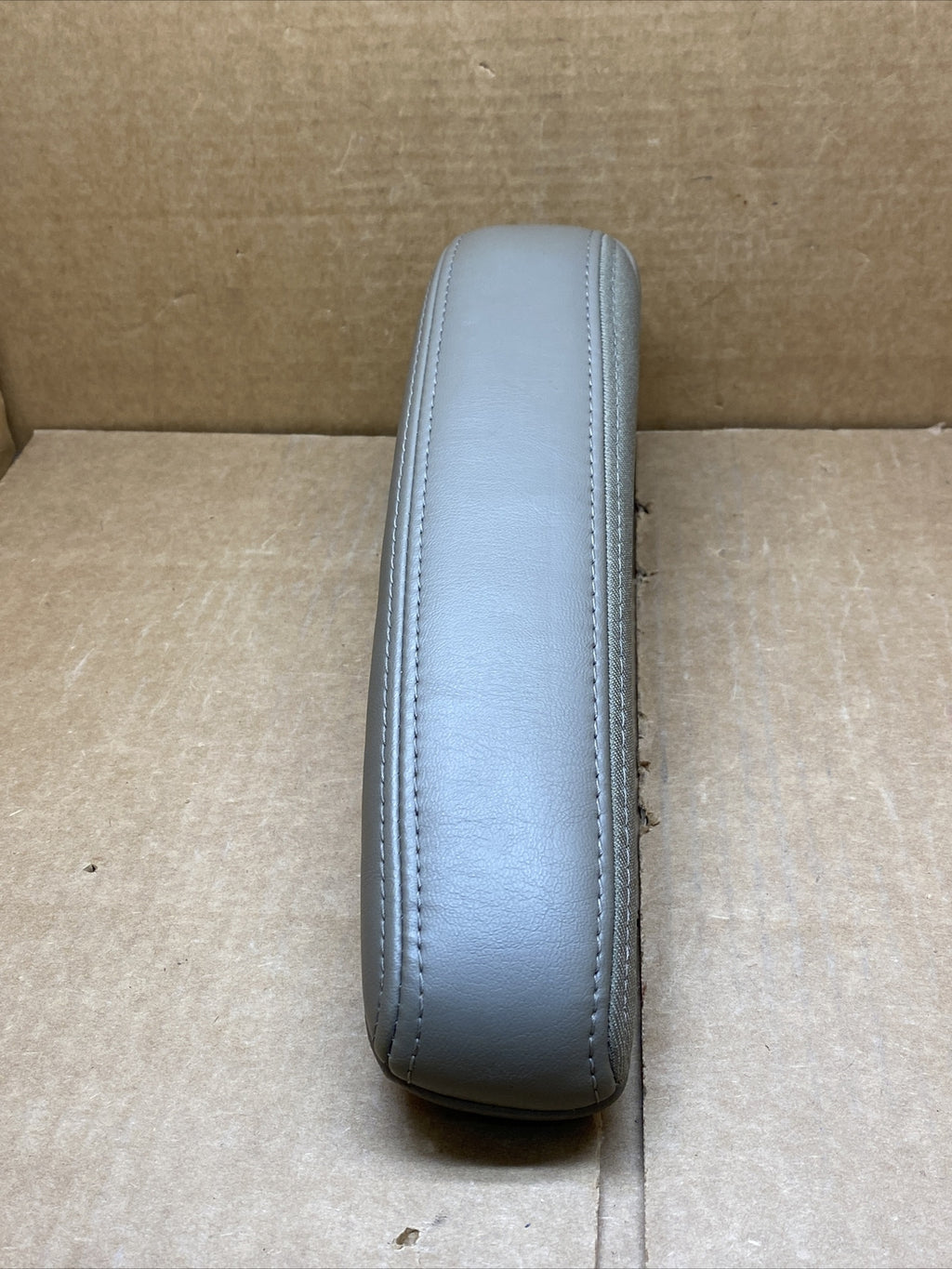 11 14 Routan Front Left Driver Seat Arm Rest Armrest Leather Sierra Stone Brown2
