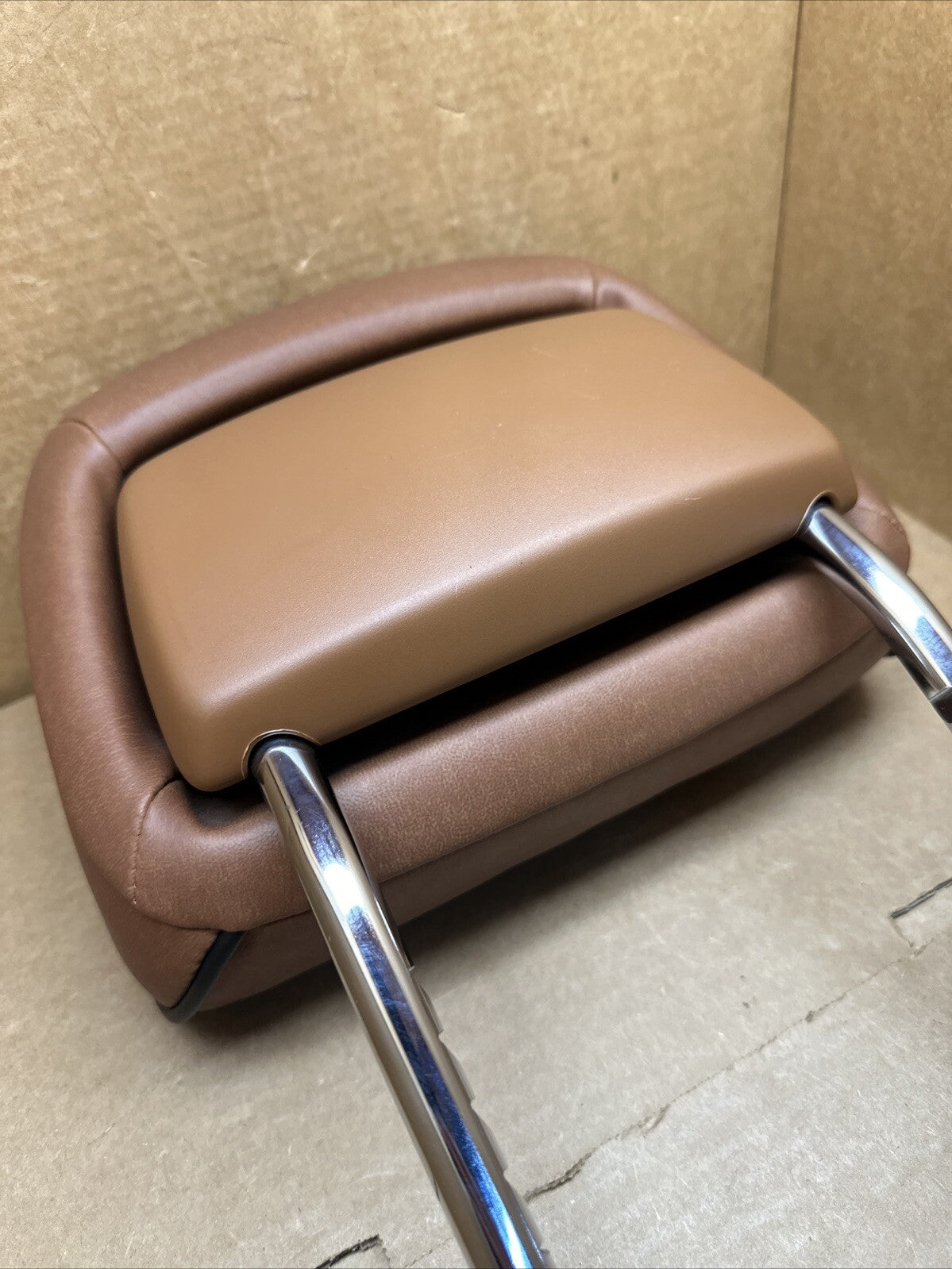2011 2018 Jeep Grand Cherokee Front Seat Active Head Rest Headrest Brown OEM4