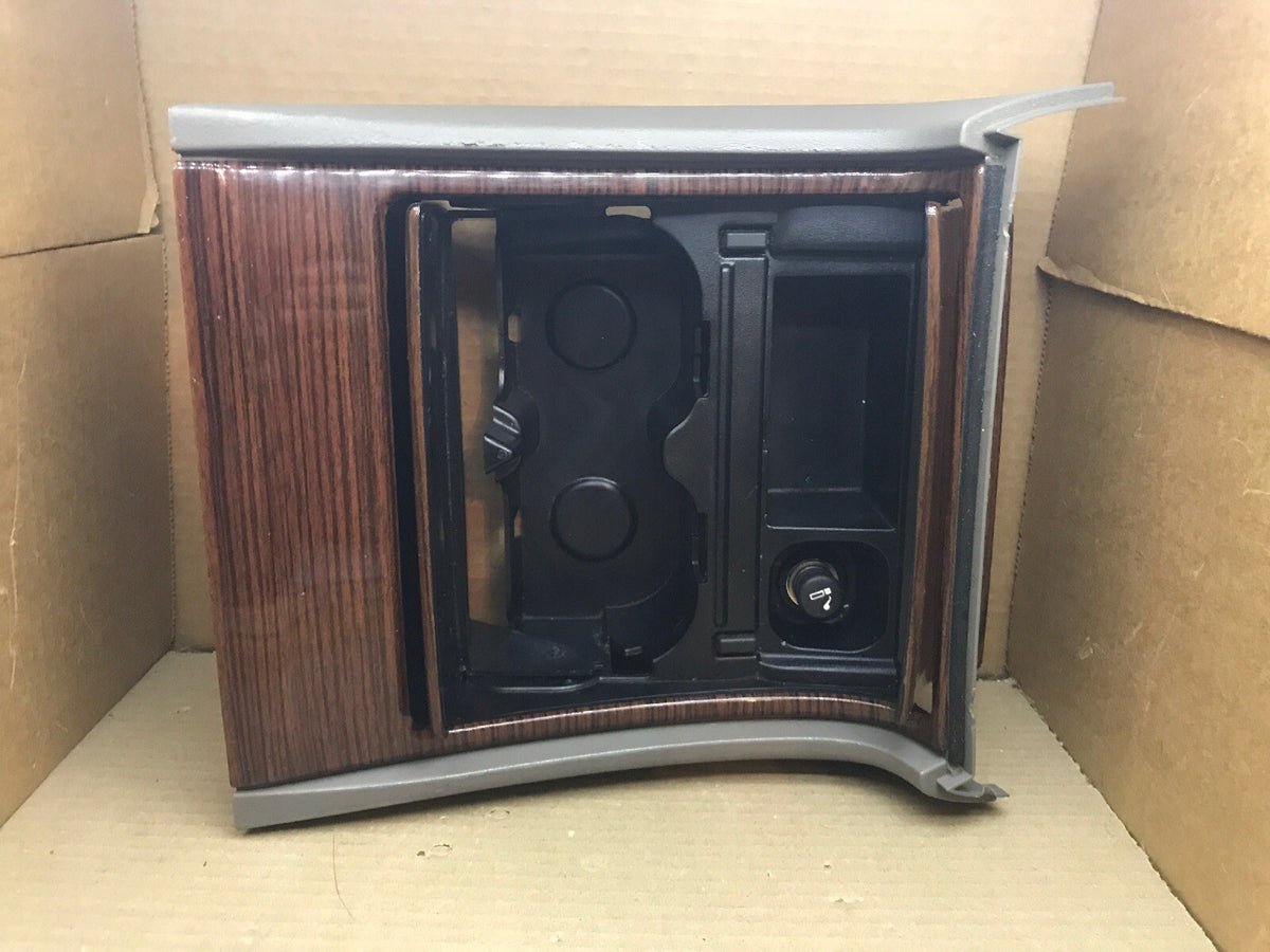 03 06 Cadillac Escalade Lower Bezel Center Console Cup Holder Panel Cover OEM3