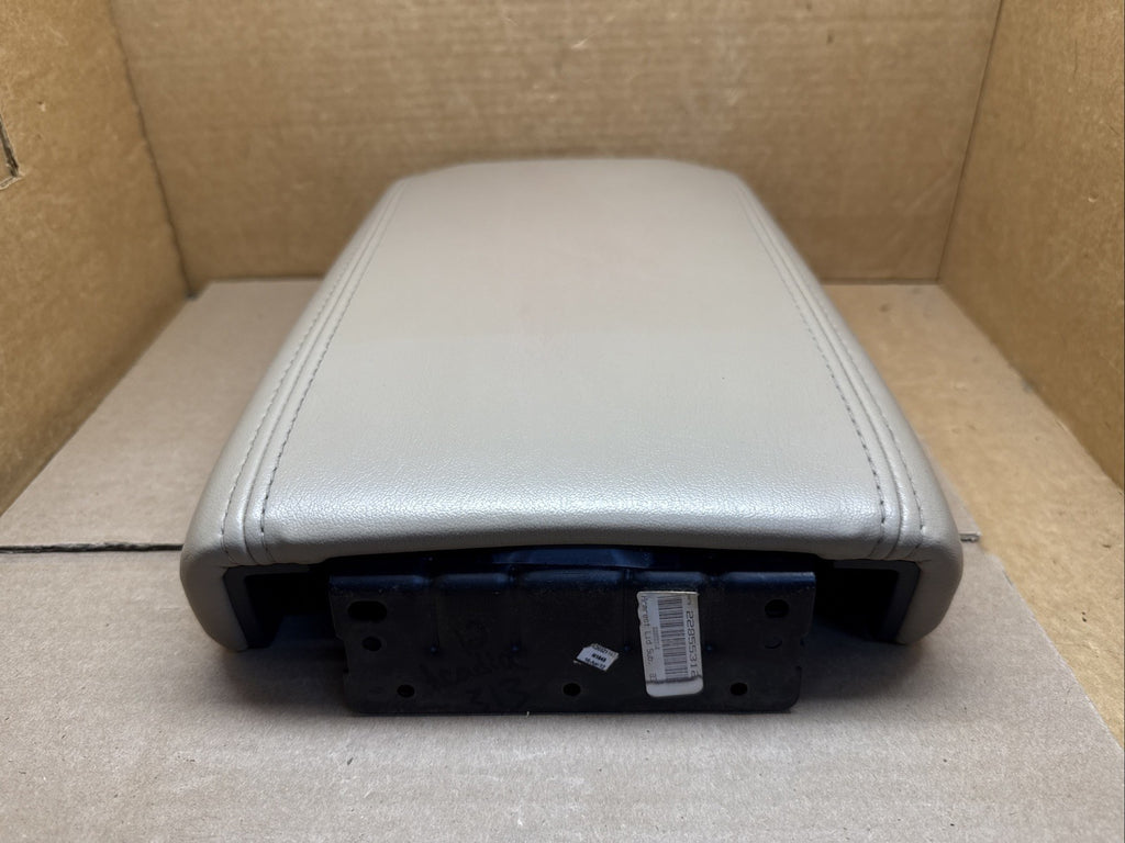 07 17 Traverse Acadia Enclave Center Console Lid Arm Rest Dark Cashmere 228553125