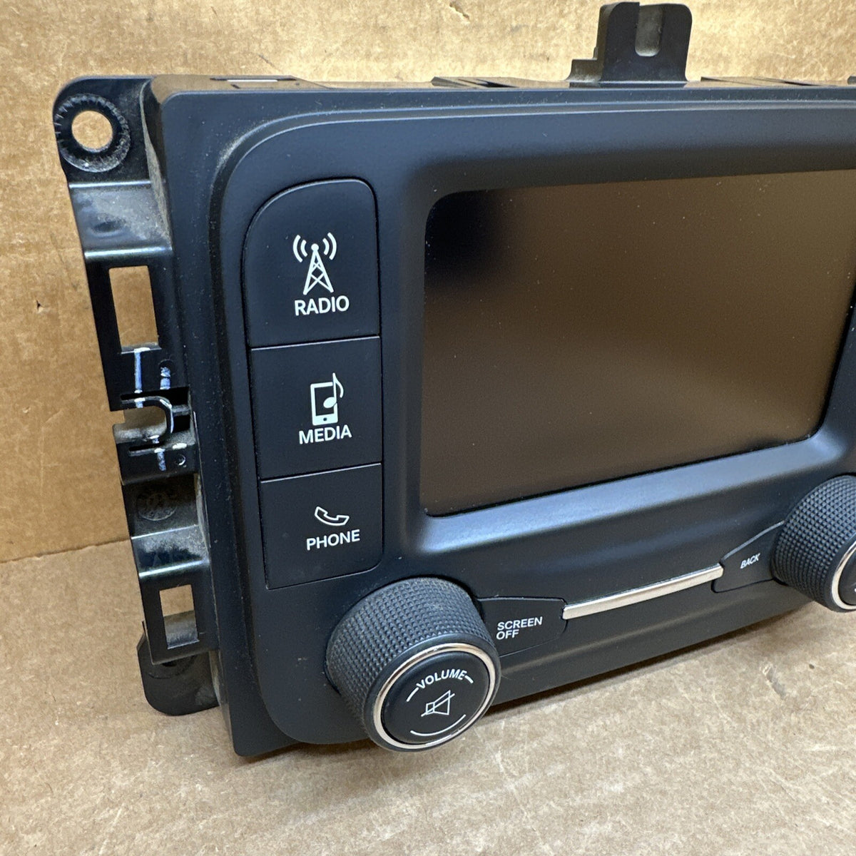 2013 2016 RAM 1500 DODGE Uconnect Multi Media Radio Bluetooth OEM P68228668AD1