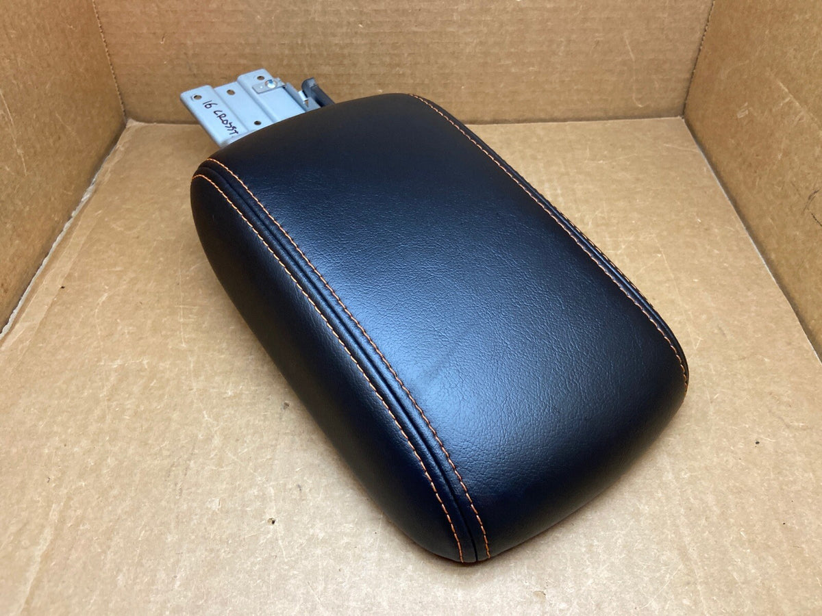13 17 XV CROSSTREK CENTER CONSOLE LID COVER TOP ARMREST ARM REST BLACK ORANGE0