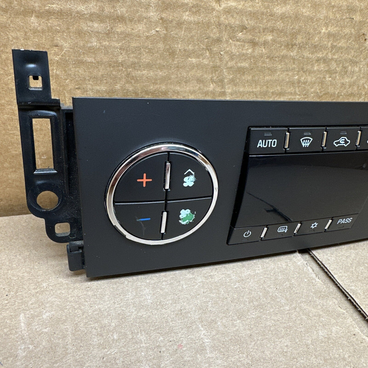2007 2011 Silverado Sierra Climate Temperature Temp Heater Control OEM 258699471