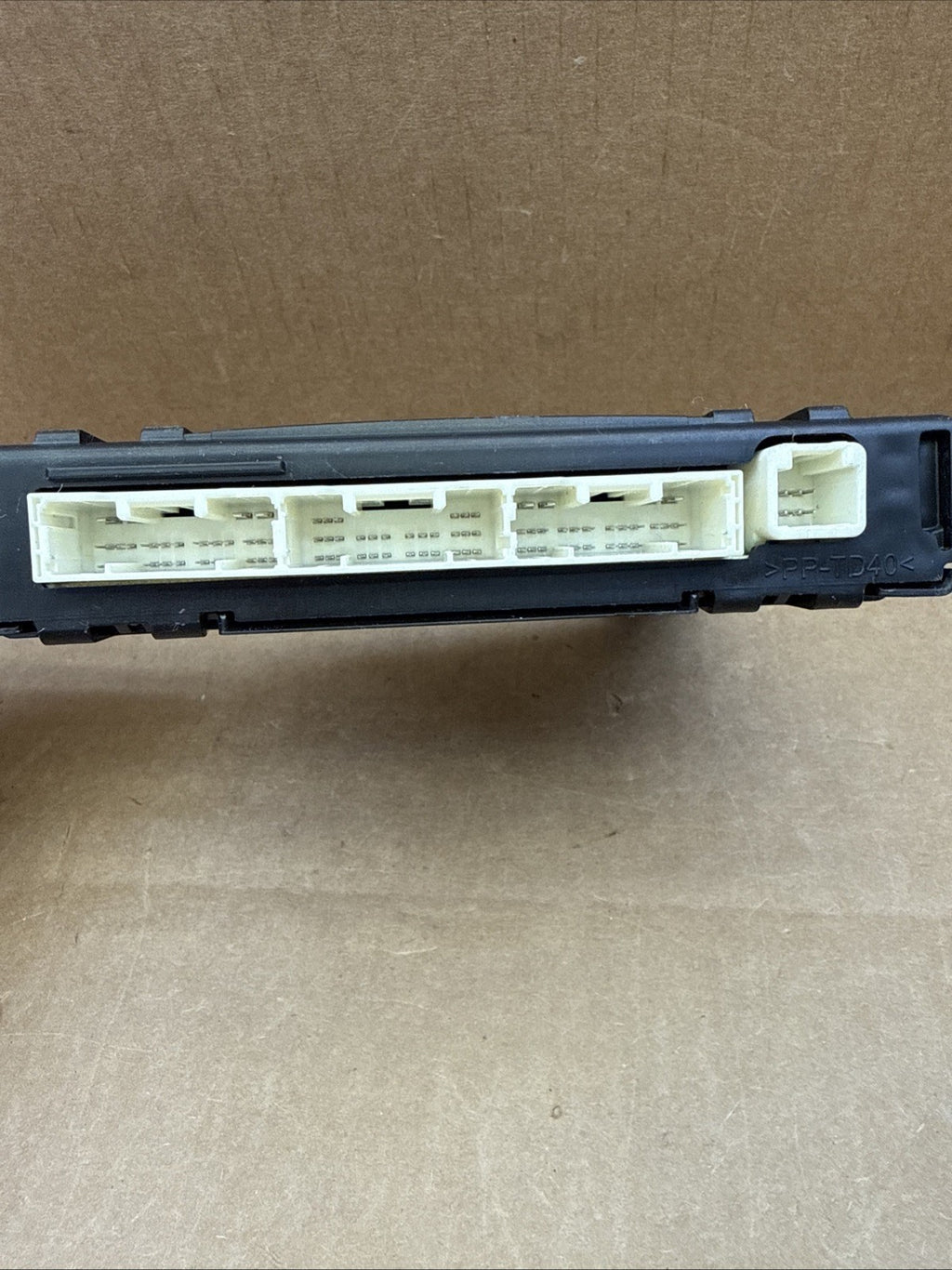 2018-2019 Toyota Camry Temperature Control Module OEM 88650-06B208