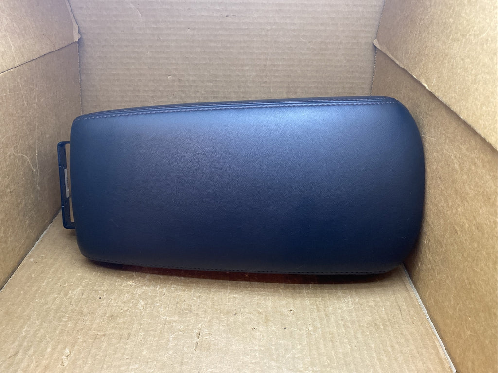 2009 2014 Nissan Maxima Center Console Lid Cover Top Arm Rest Armrest Black6