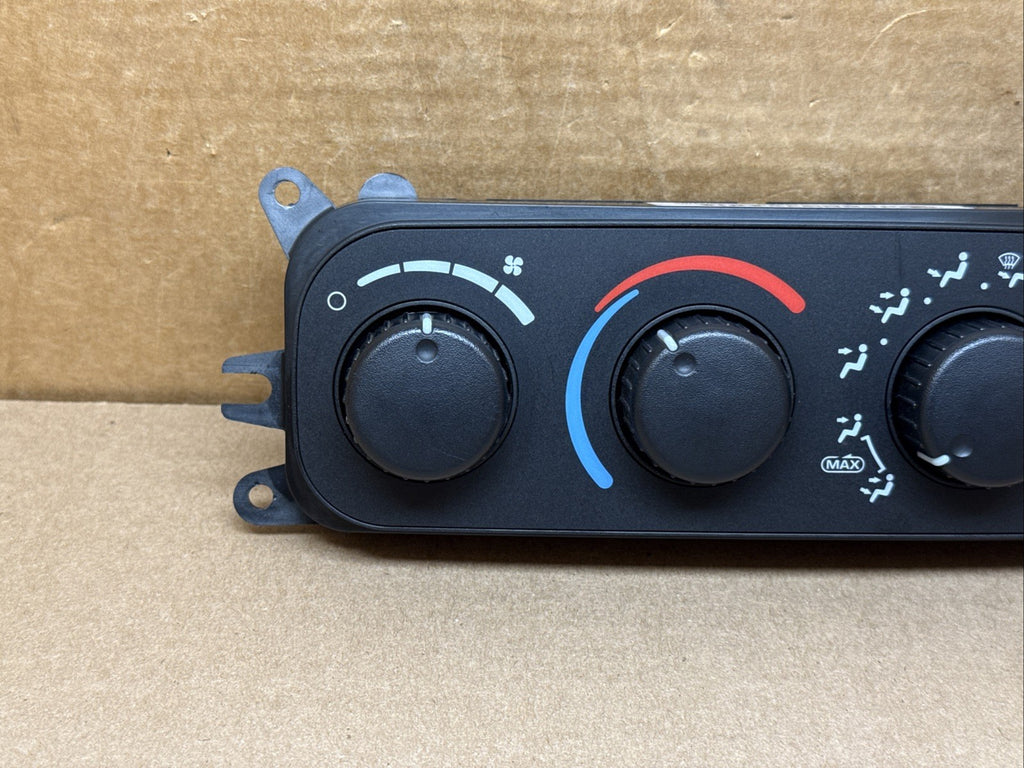 02 05 Dodge Ram Temp Temperature Climate Control Switches Dials P55056322AB1