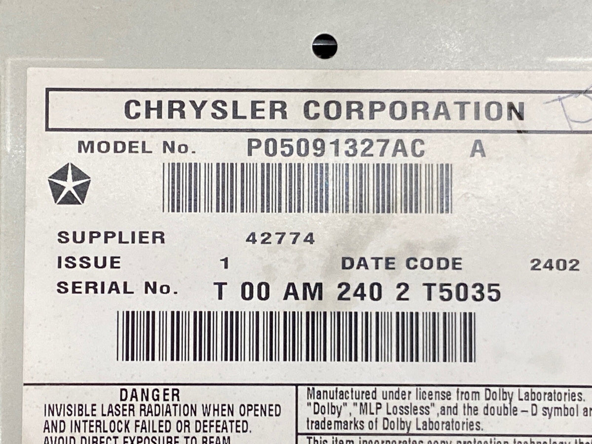 10 18 Grand Caravan Town Country Nitro Radio CD Dvd MyGig RBZ P05091327AC10