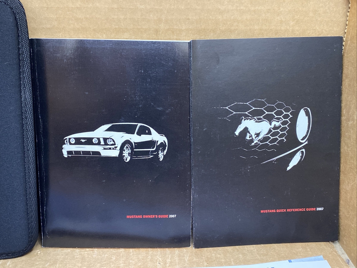 2007 07 Ford Mustang Owner's Owners Owner Manual Book Guide Set Case OEM2