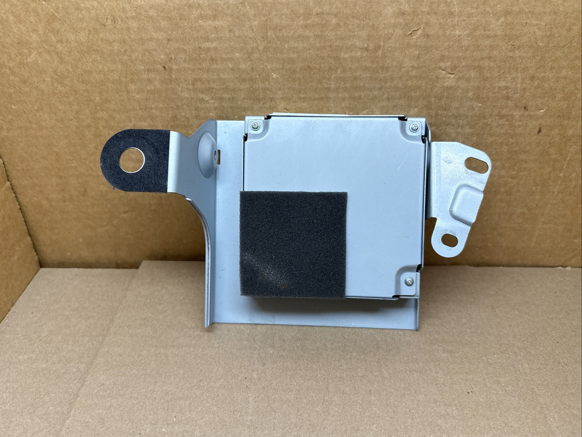 2016 Nissan Maxima Camera Control Module EN 3309P 284A1 4RA0A3