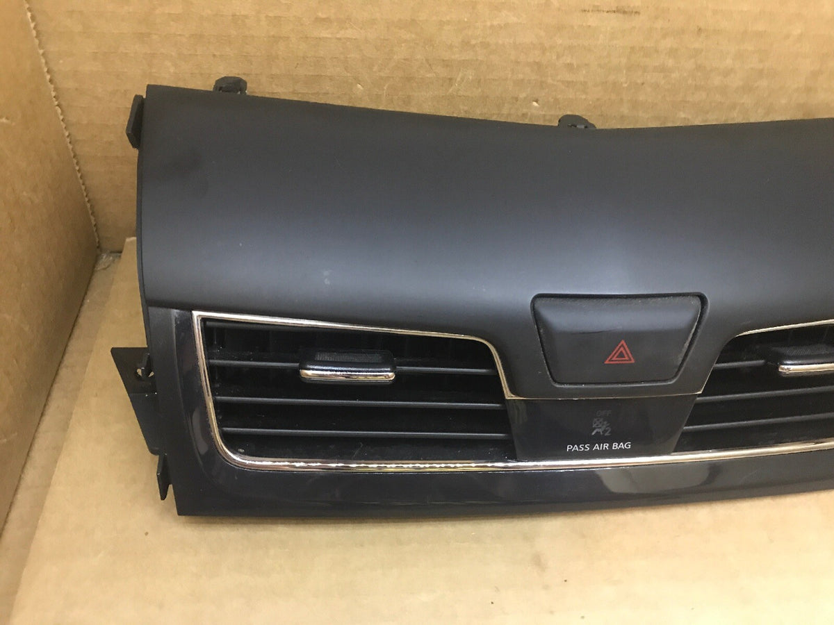 2013 2015 Nissan Altima DASH CENTER AIR VENTS BEZEL FLASHER SWITCH 68750 3TA0A1