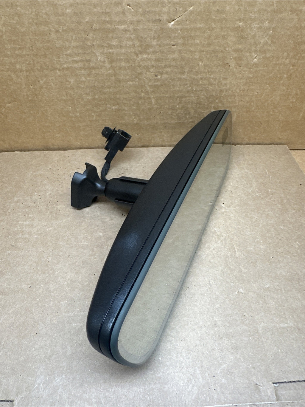 2016   2018 TOYOTA RAV4 INTERIOR REAR VIEW MIRROR OEM 87810 0WQ301