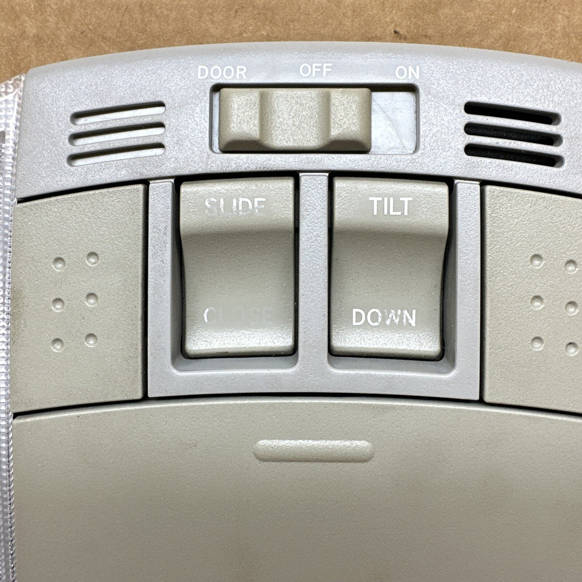 2009 2013 Toyota Corolla Overhead Console Sunroof Switch Map Light Storage1