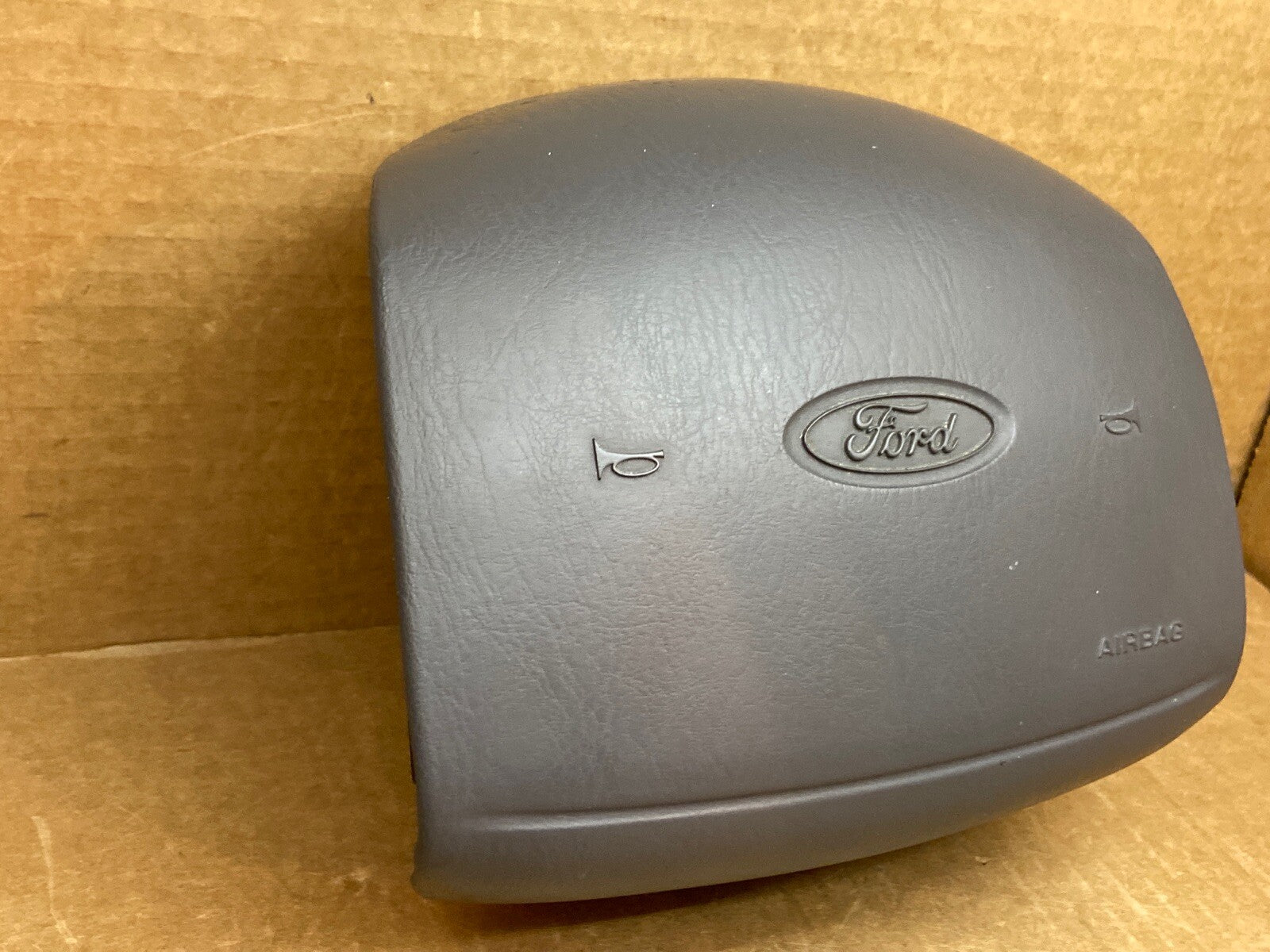 1999 2004 Ford F150 F250 Expedition LH Driver Steering Wheel Airbag Air Bag OEM 2
