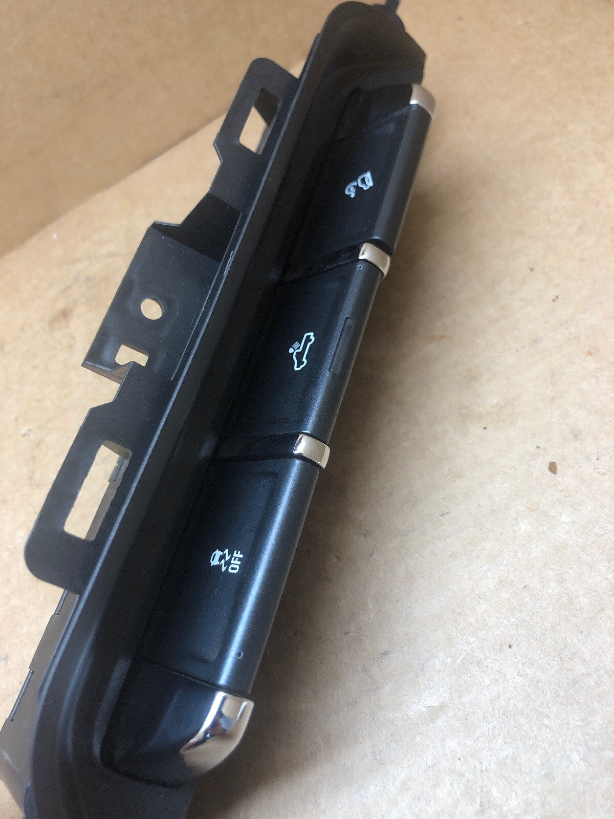 2015 2018 CHEVROLET SILVERADO OEM DASH STABILITY CONTROL SWITCH 231451611