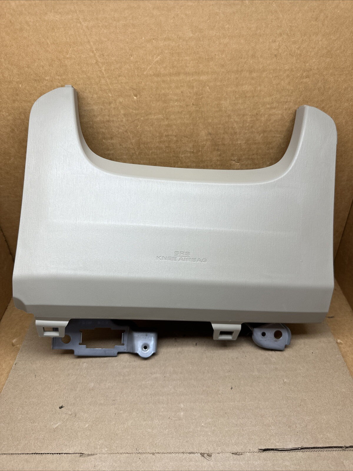 2010 2018 Toyota Prius V Left Side Driver Knee Lower Air Bag Airbag Bisque3