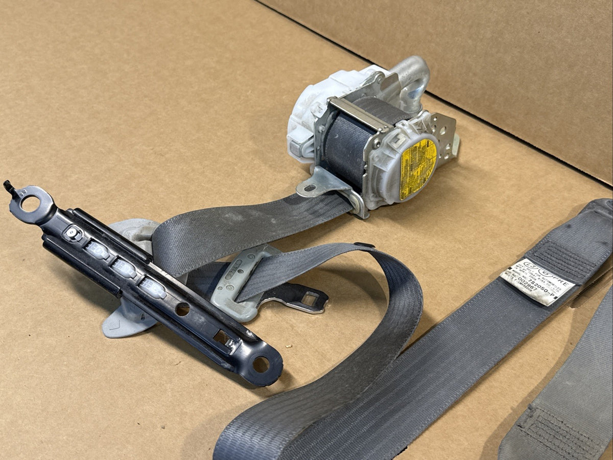 2010 2014 Prius Front Left Right Driver Passenger Seat Belt Seatbelt Set Pair5