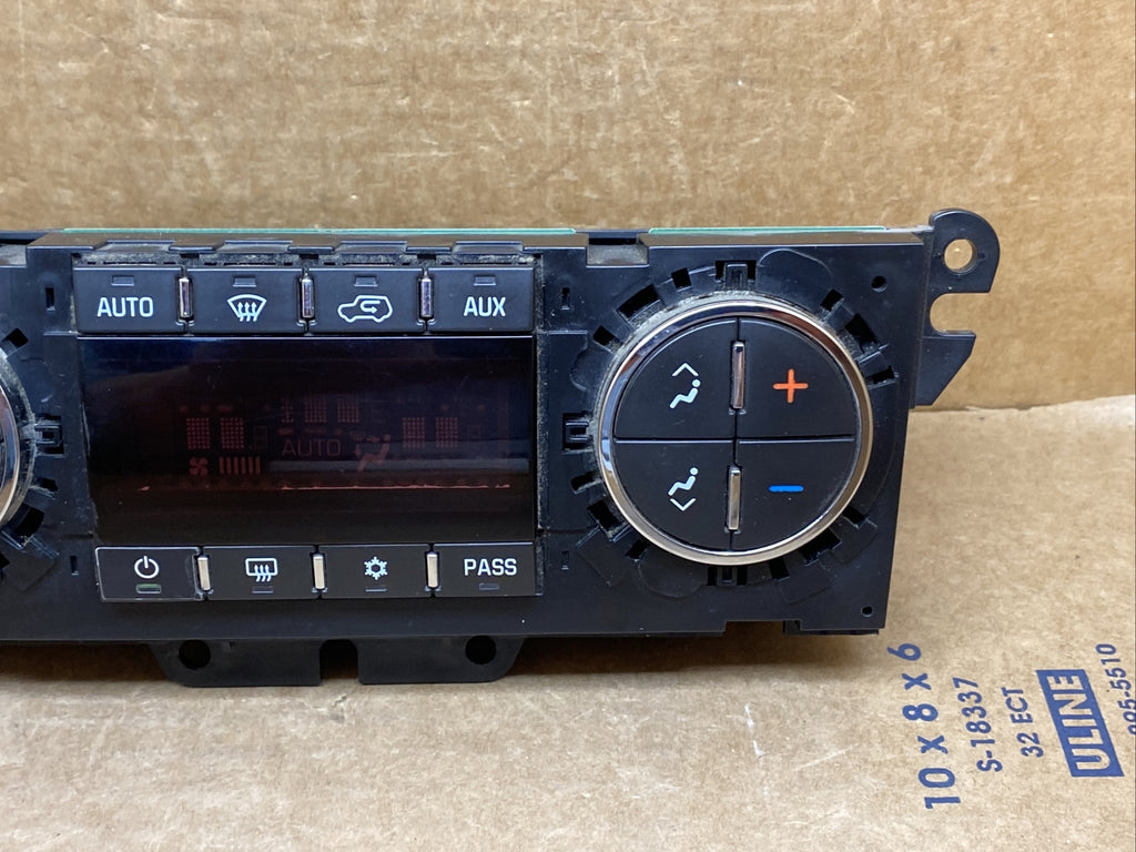 2007 2012 GMC Acadia Front Digital Climate Temp Temperature Control 258947093