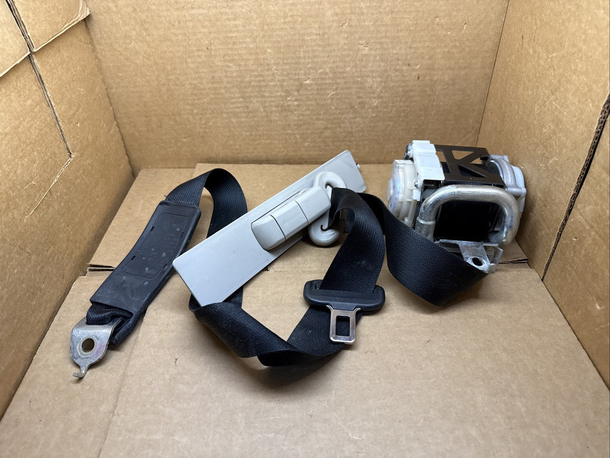 2016 2022 Honda HR V HRV Front Right Passenger Side Seat Belt Seatbelt Retractor0