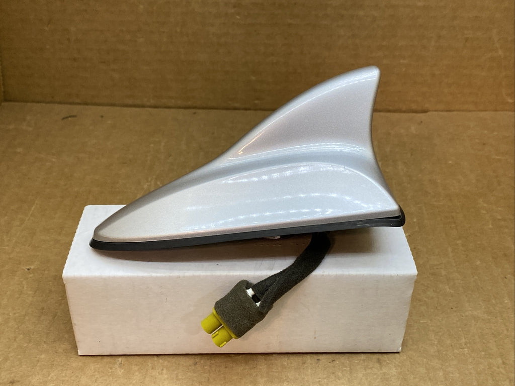 2011 2014 Hyundai Sonata Radio Shark Fin Antenna Radiant Silver Metallic Gray0